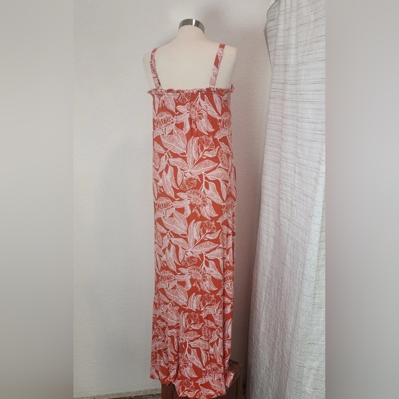Floral Print Maxi Dress - Picture 2 of 4